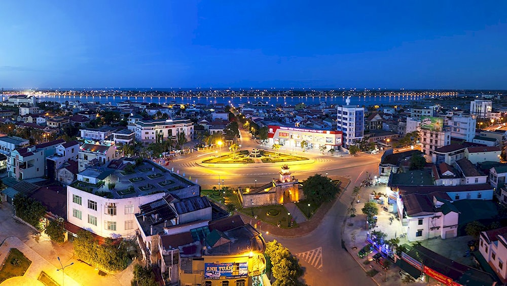 Toàn cảnh cổng thành Quảng Bình Quan